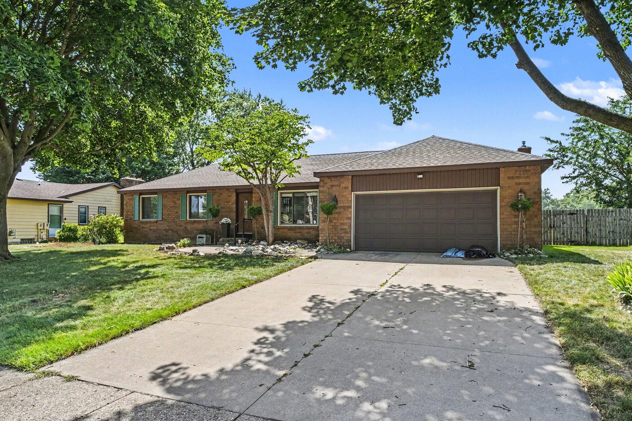 3893 Granada Court NW Grand Rapids MI 49534