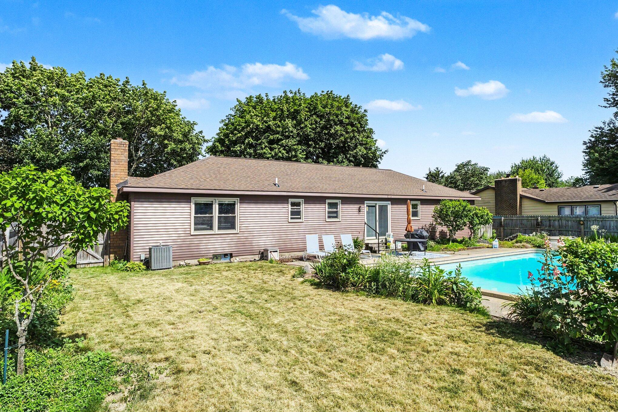 3893 Granada Court NW Grand Rapids MI 49534