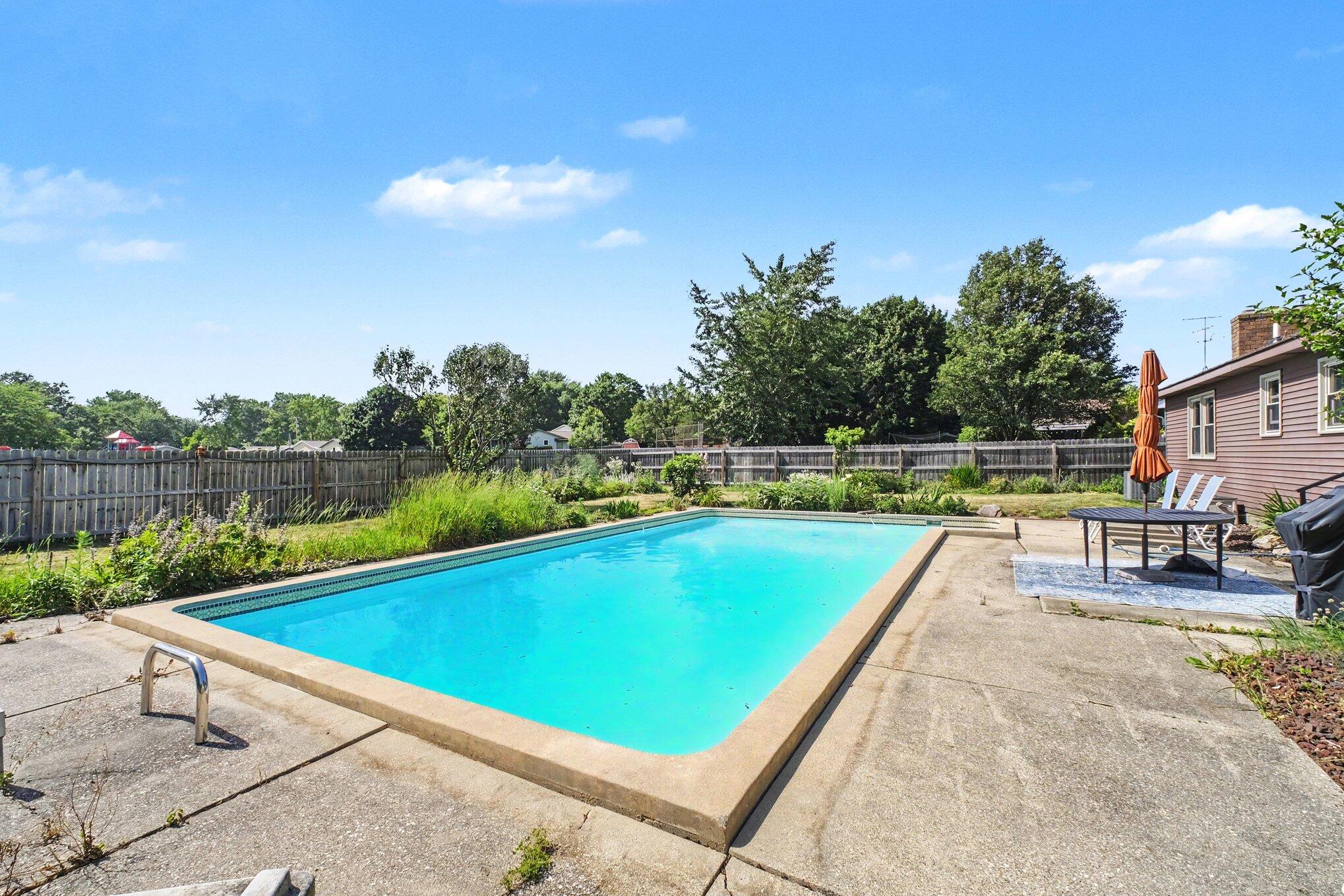 3893 Granada Court NW Grand Rapids MI 49534