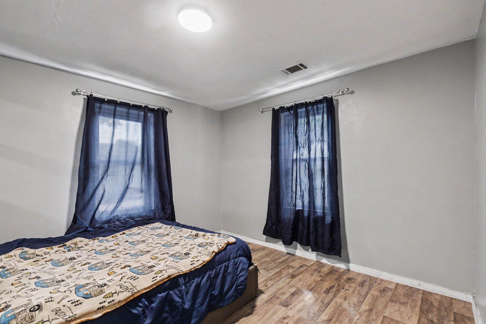 1050 S Crystal Avenue Benton Harbor MI 49022