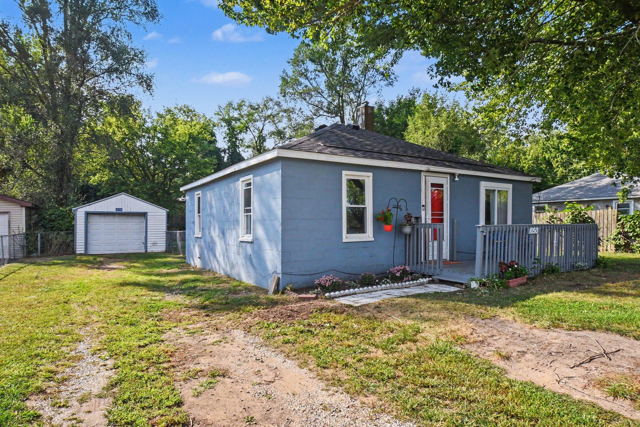 1050 S Crystal Avenue Benton Harbor MI 49022