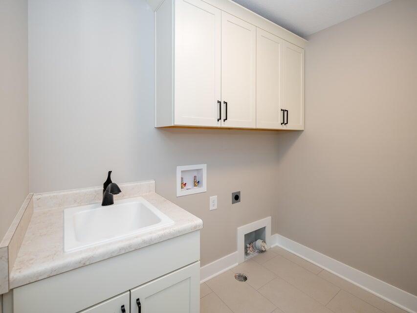 5940 Blue Jay Drive Kalamazoo MI 49009