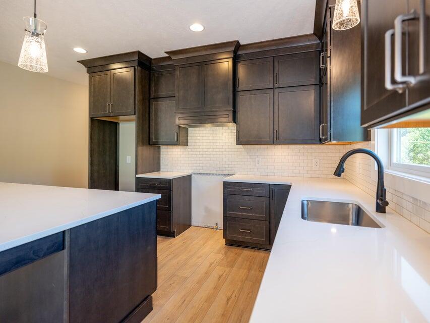 5940 Blue Jay Drive Kalamazoo MI 49009
