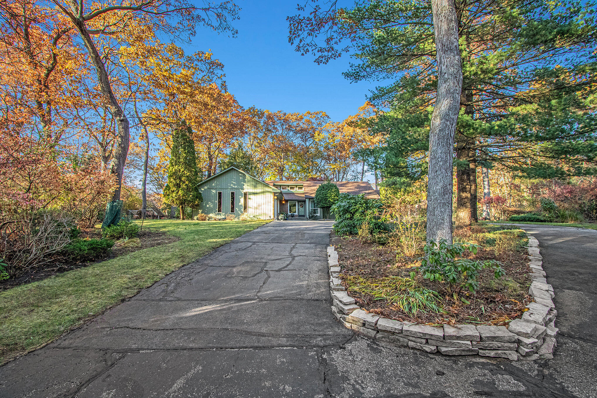 46308 Royal Avenue New Buffalo MI 49117