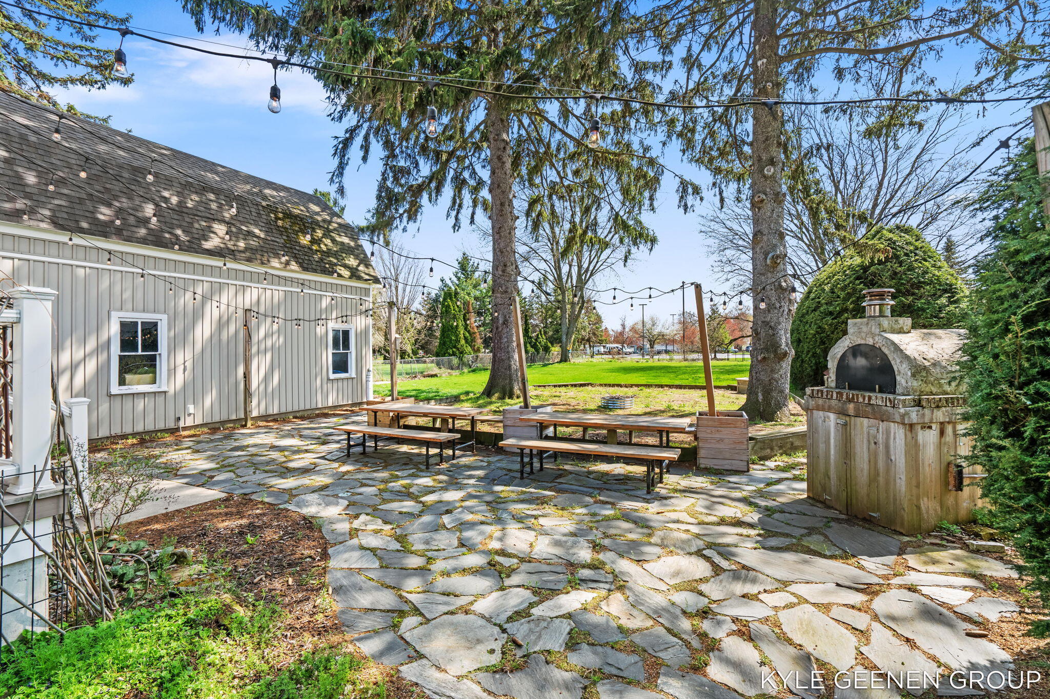 122 E Central Avenue Zeeland MI 49464