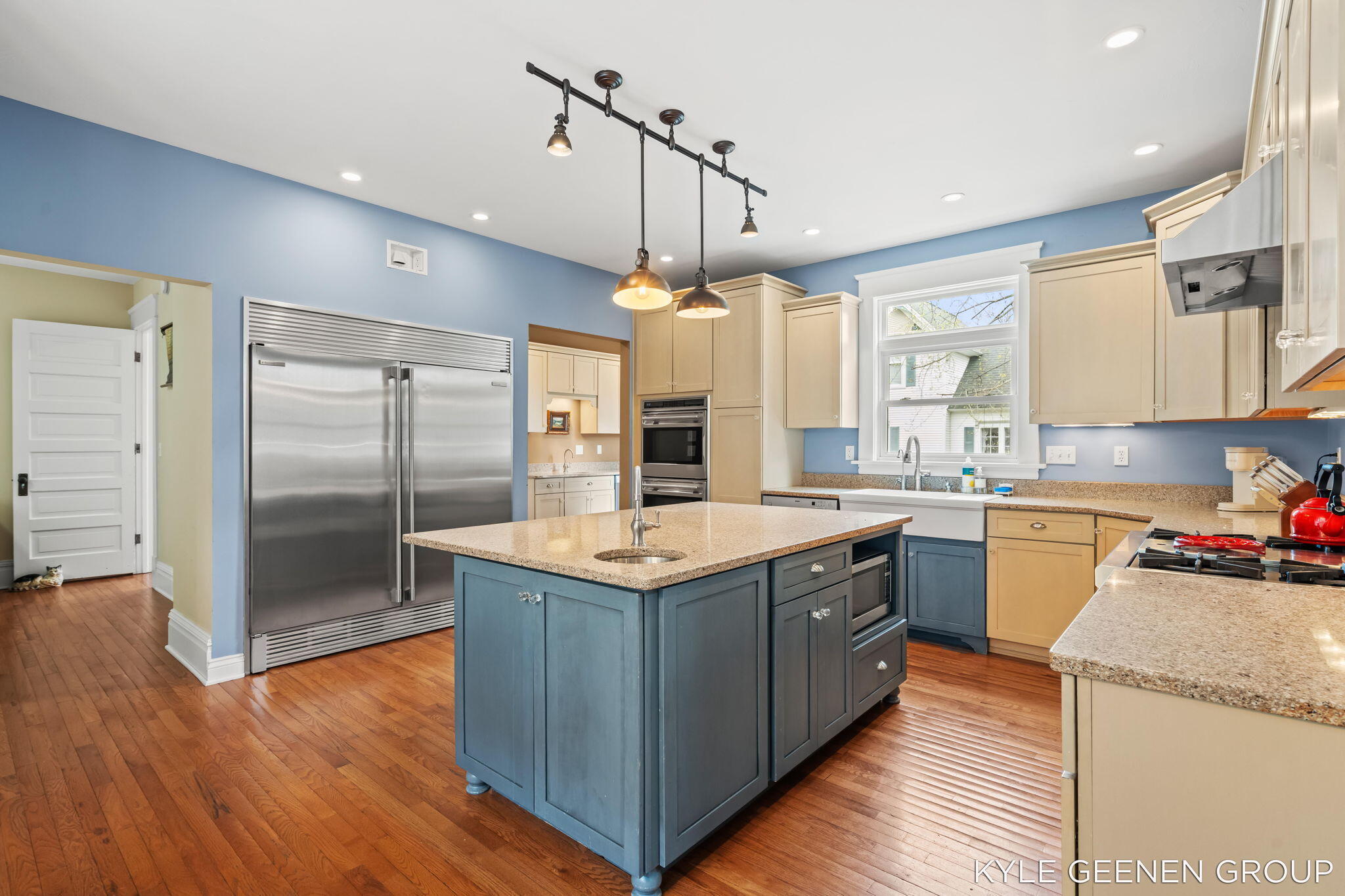 122 E Central Avenue Zeeland MI 49464