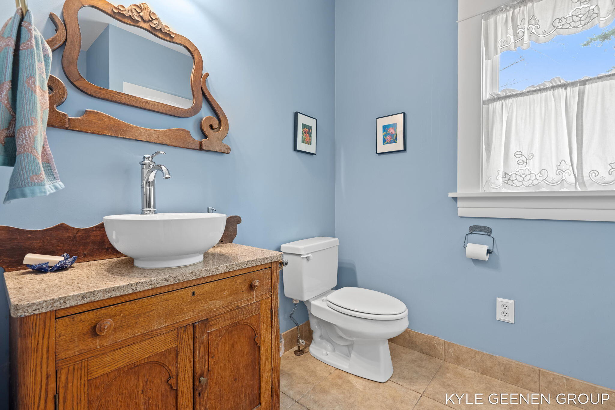 122 E Central Avenue Zeeland MI 49464