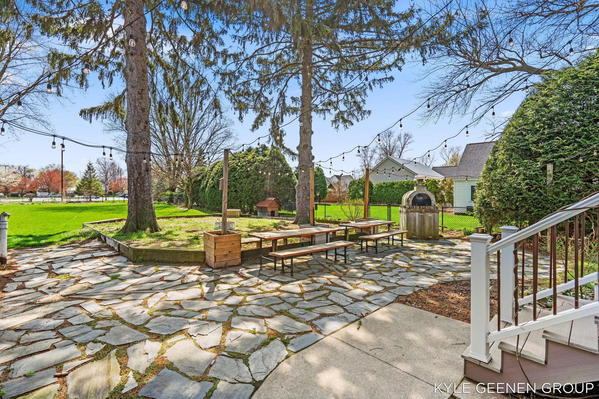 122 E Central Avenue Zeeland MI 49464