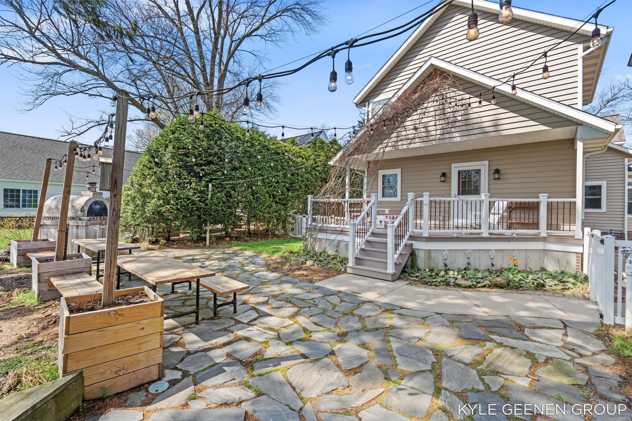122 E Central Avenue Zeeland MI 49464