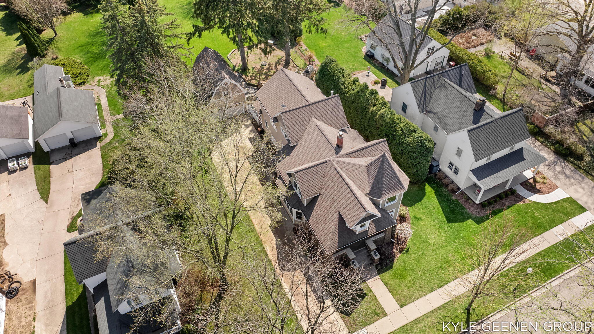 122 E Central Avenue Zeeland MI 49464
