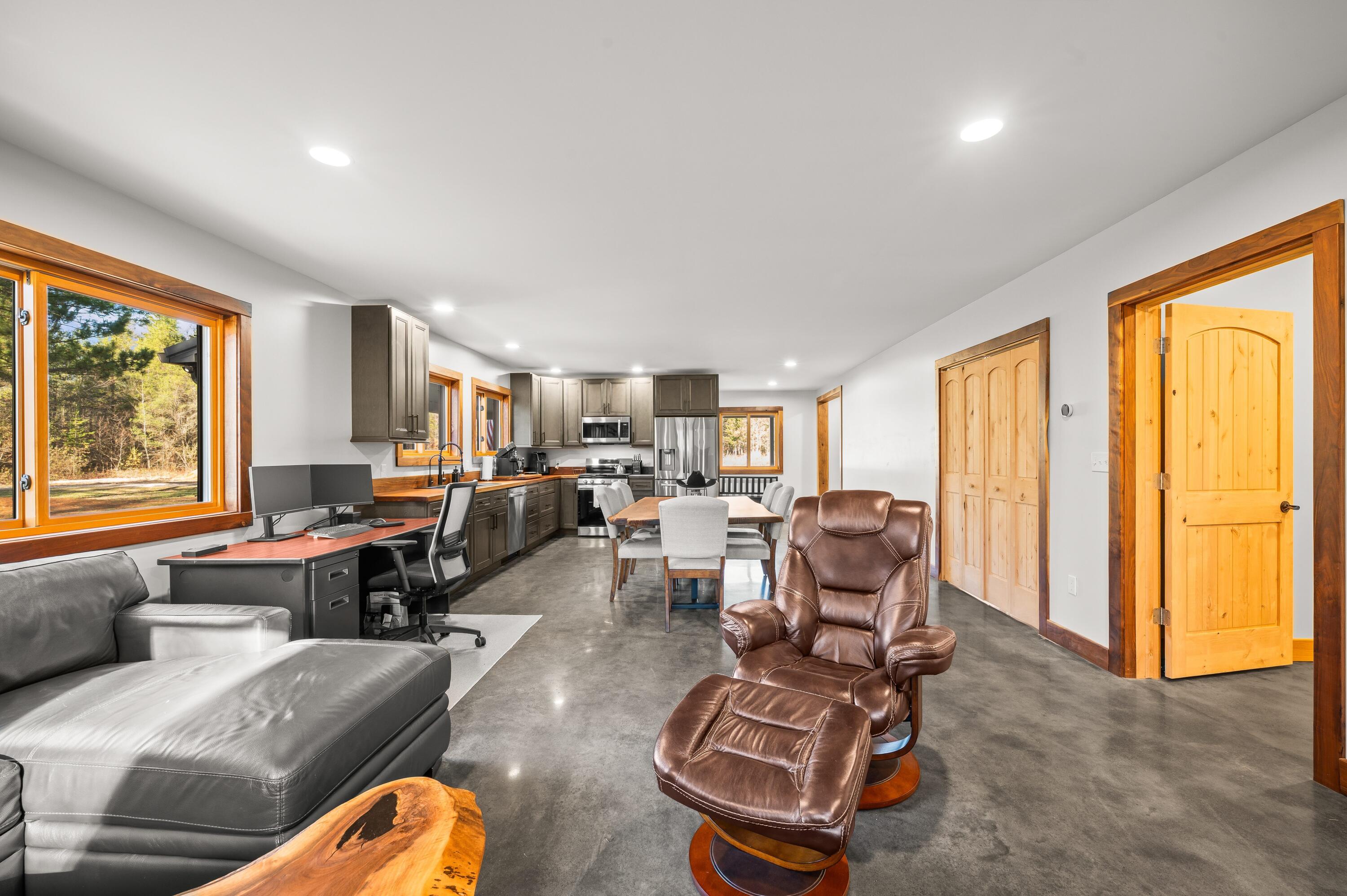 78720 County Road 376 Coloma MI 49038