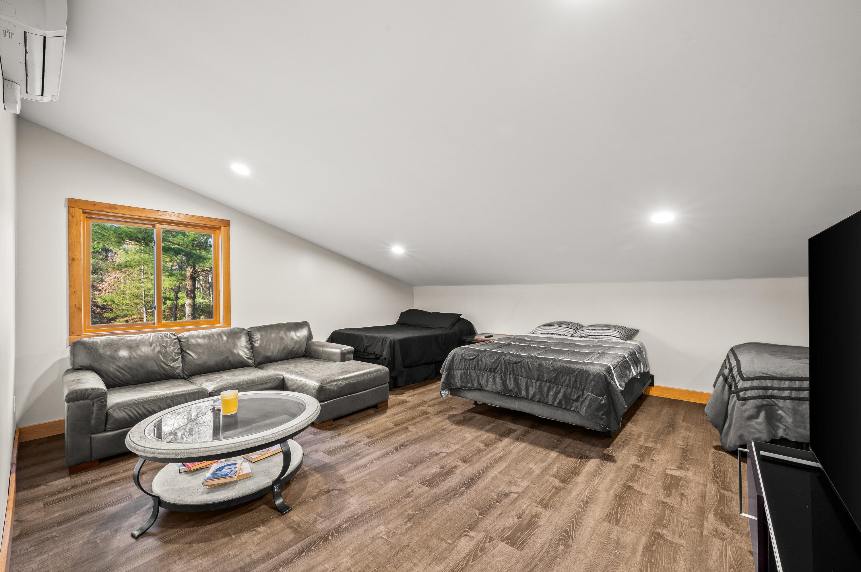 78720 County Road 376 Coloma MI 49038