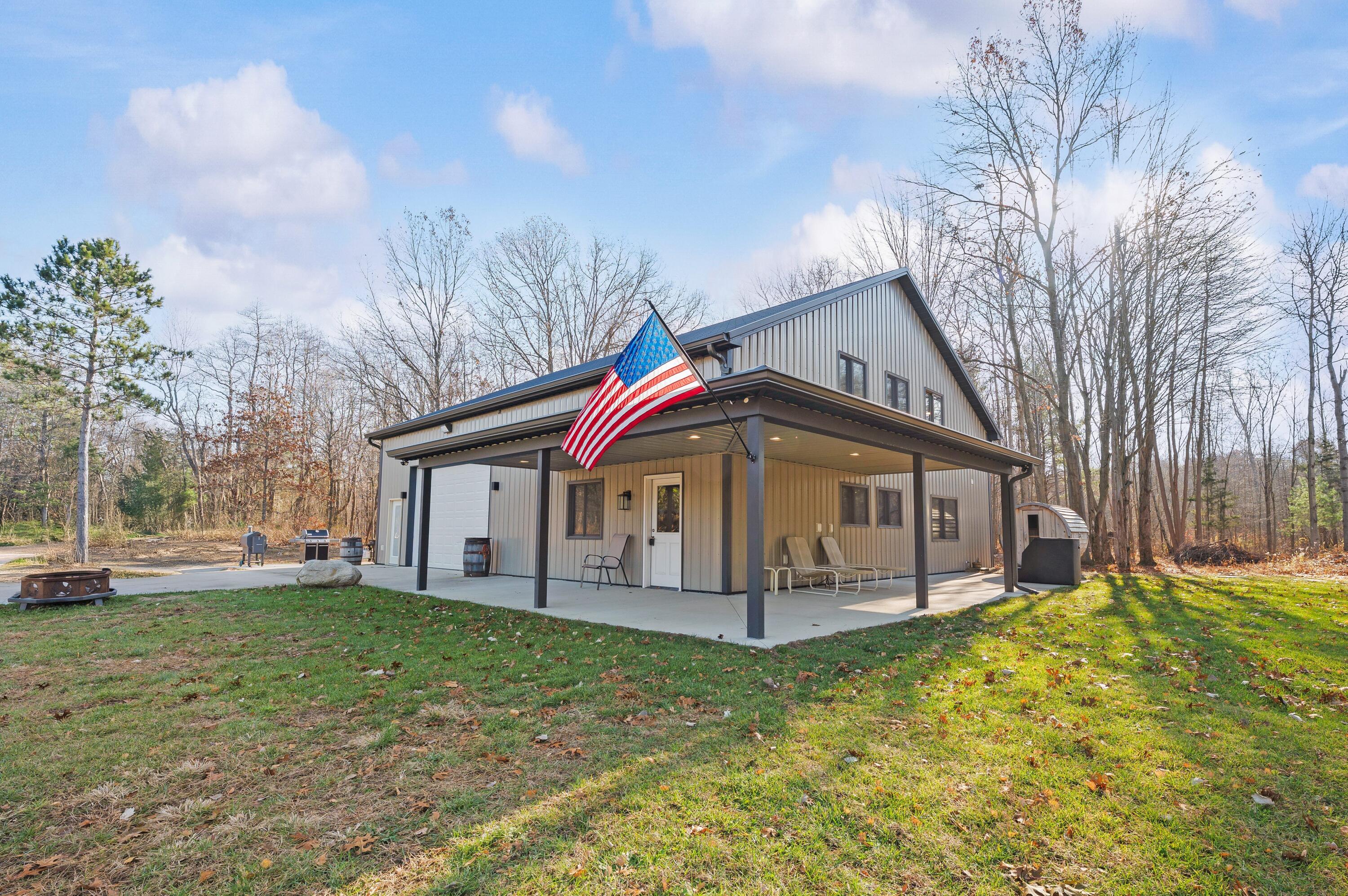 78720 County Road 376 Coloma MI 49038