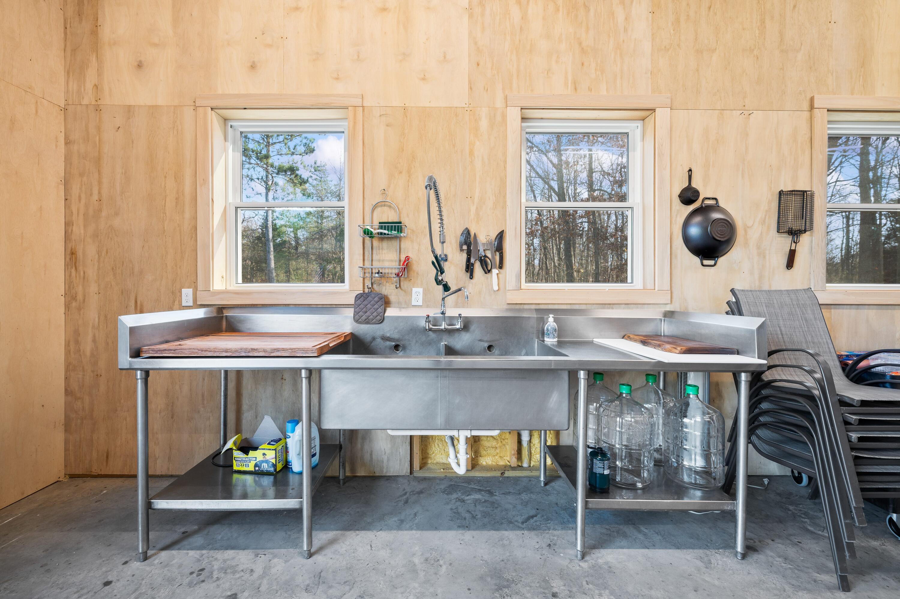 78720 County Road 376 Coloma MI 49038