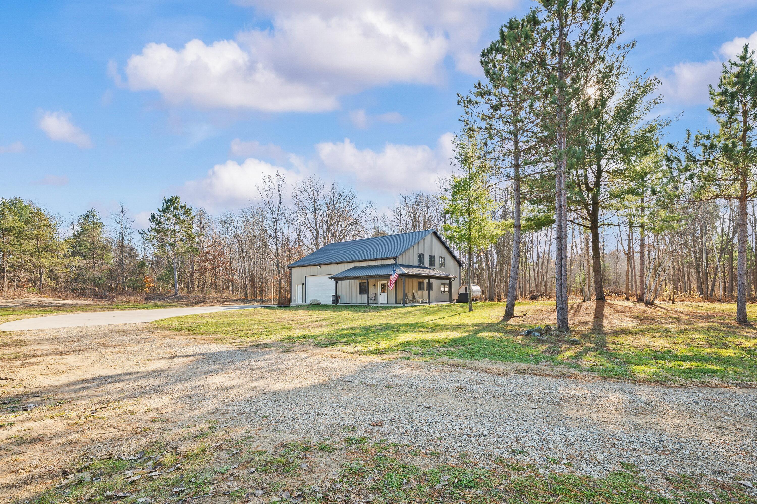 78720 County Road 376 Coloma MI 49038