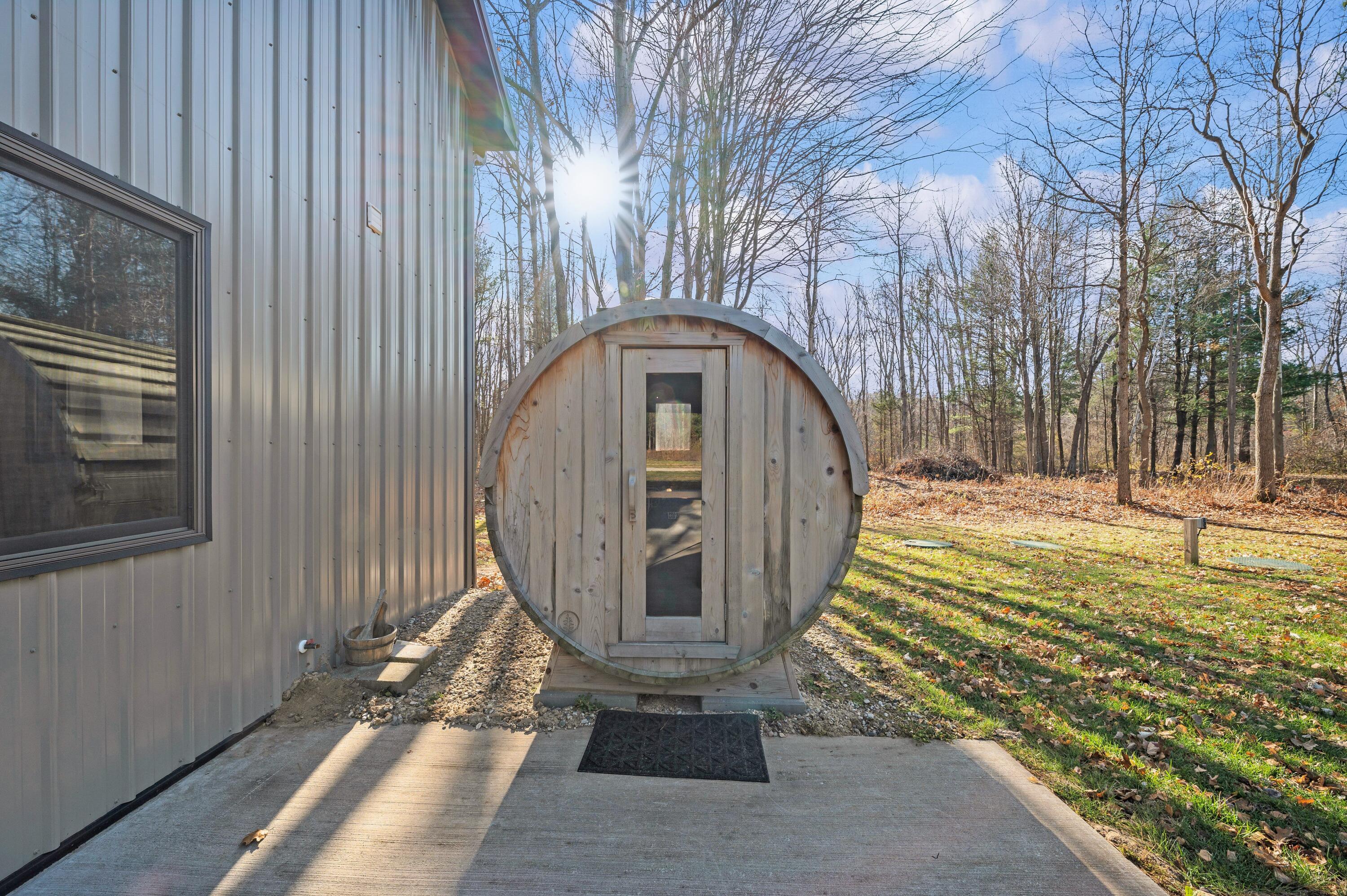 78720 County Road 376 Coloma MI 49038