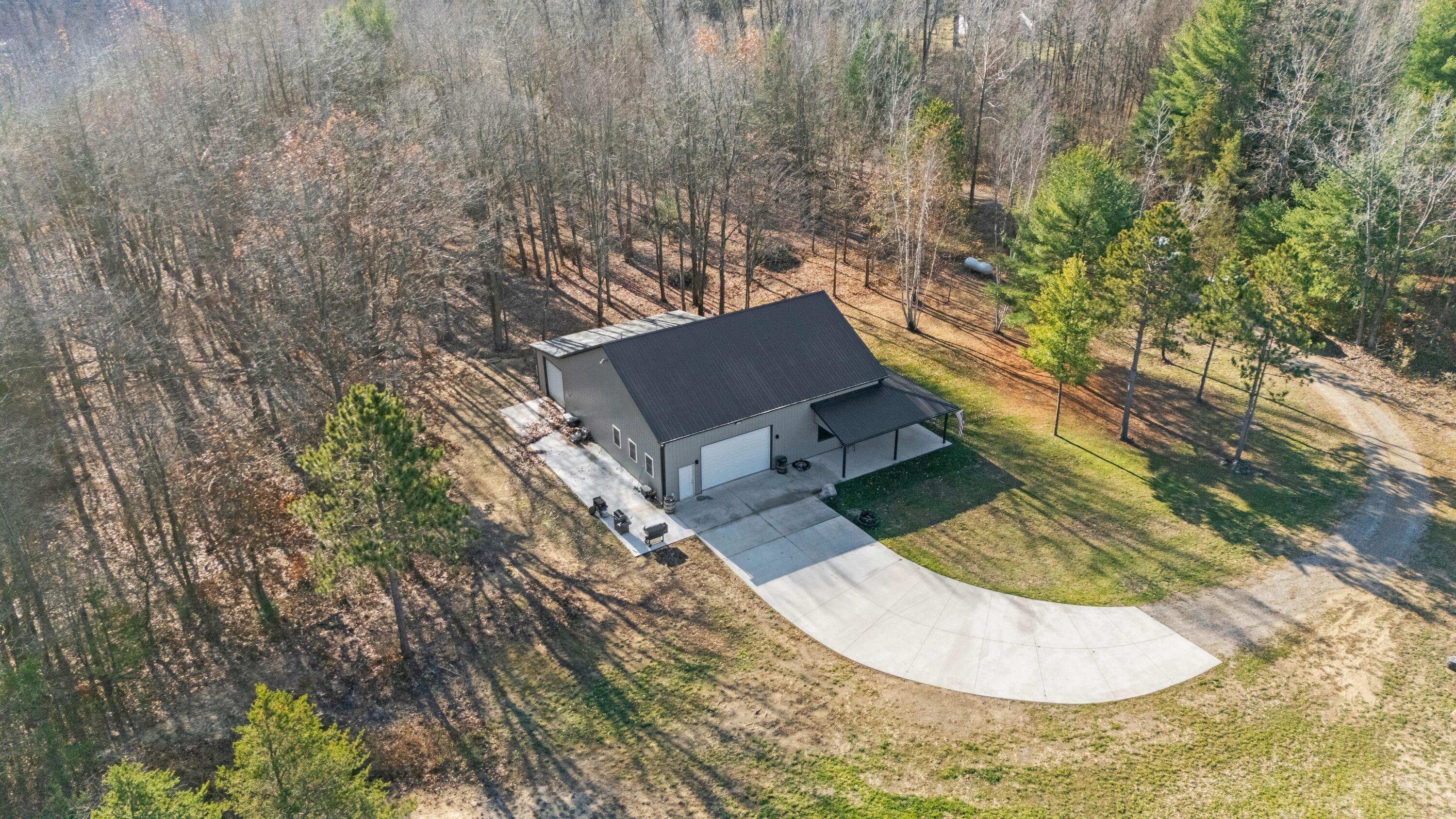 78720 County Road 376 Coloma MI 49038