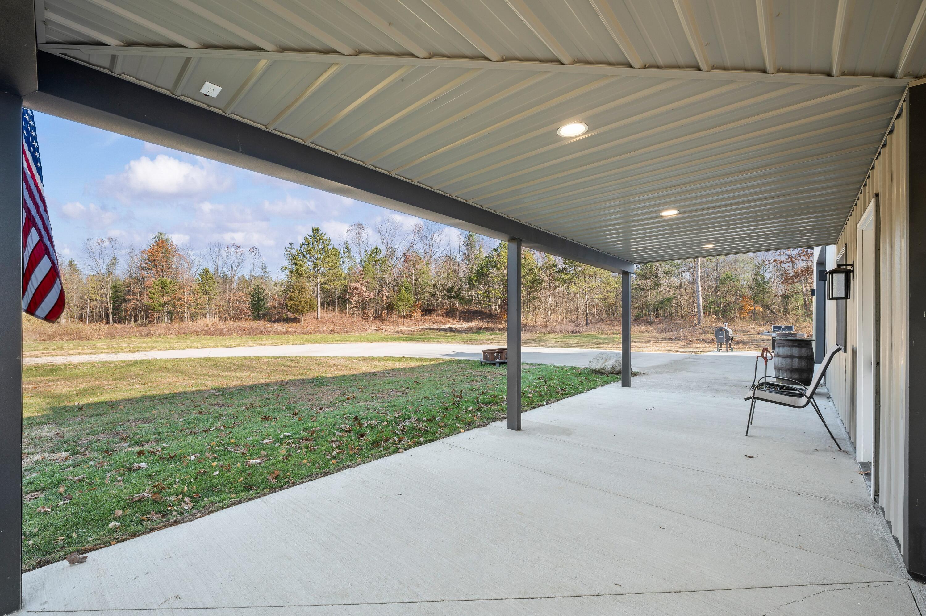 78720 County Road 376 Coloma MI 49038