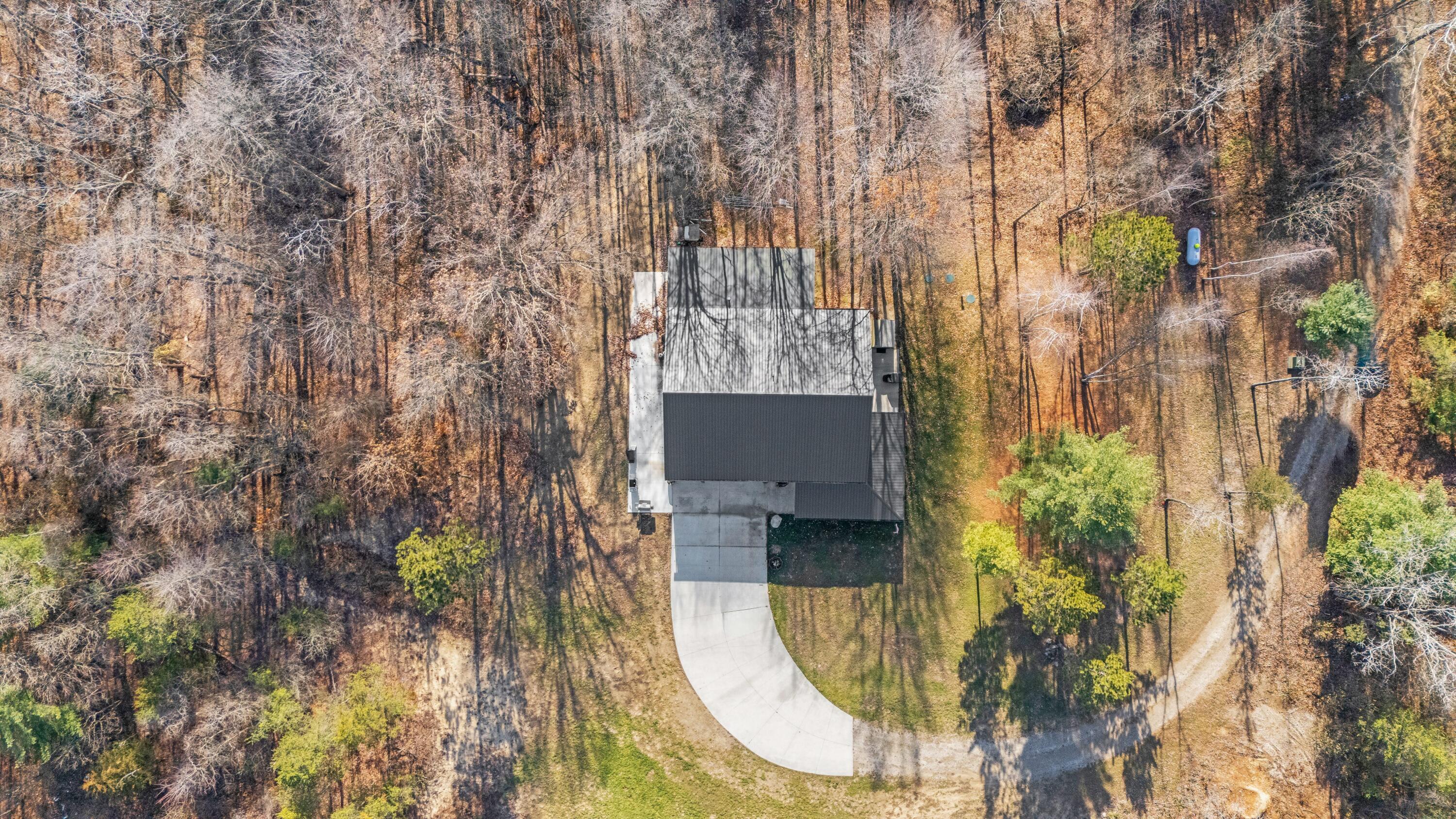 78720 County Road 376 Coloma MI 49038