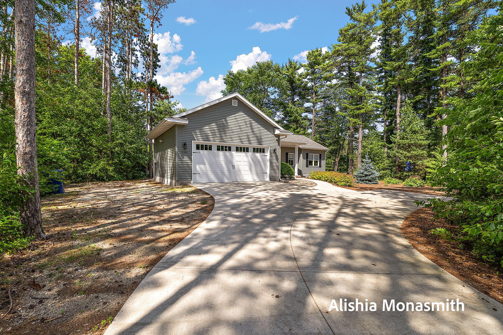 2360 E Mount Garfield Road Muskegon MI 49444