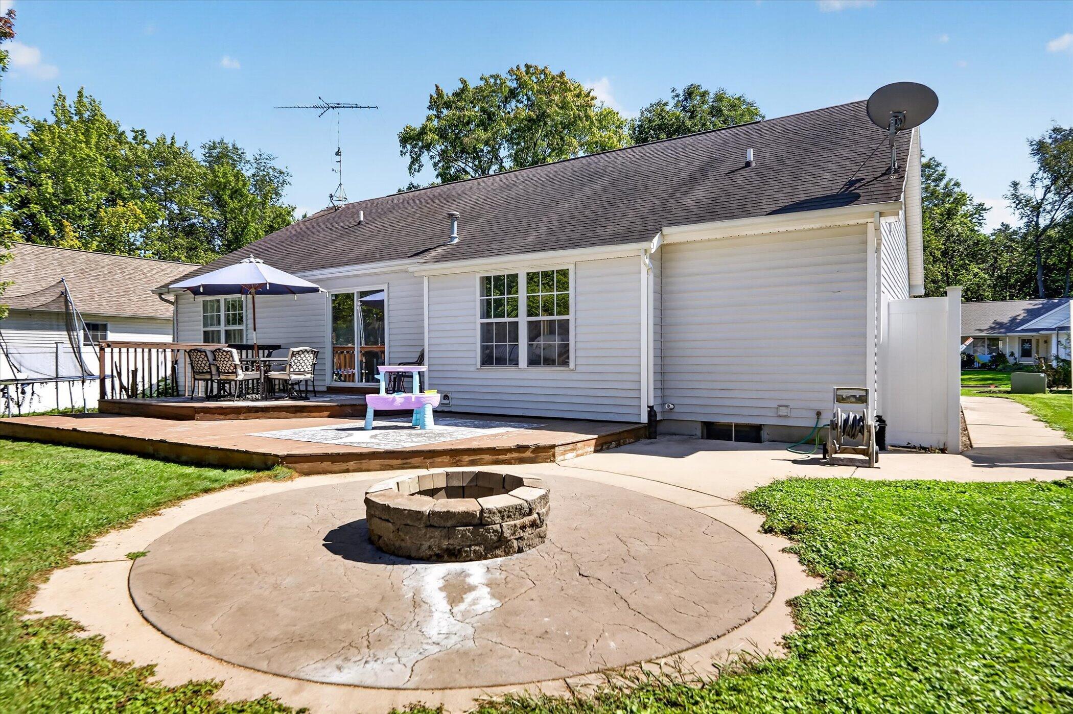 4239 Suffield Woods Avenue Portage MI 49002