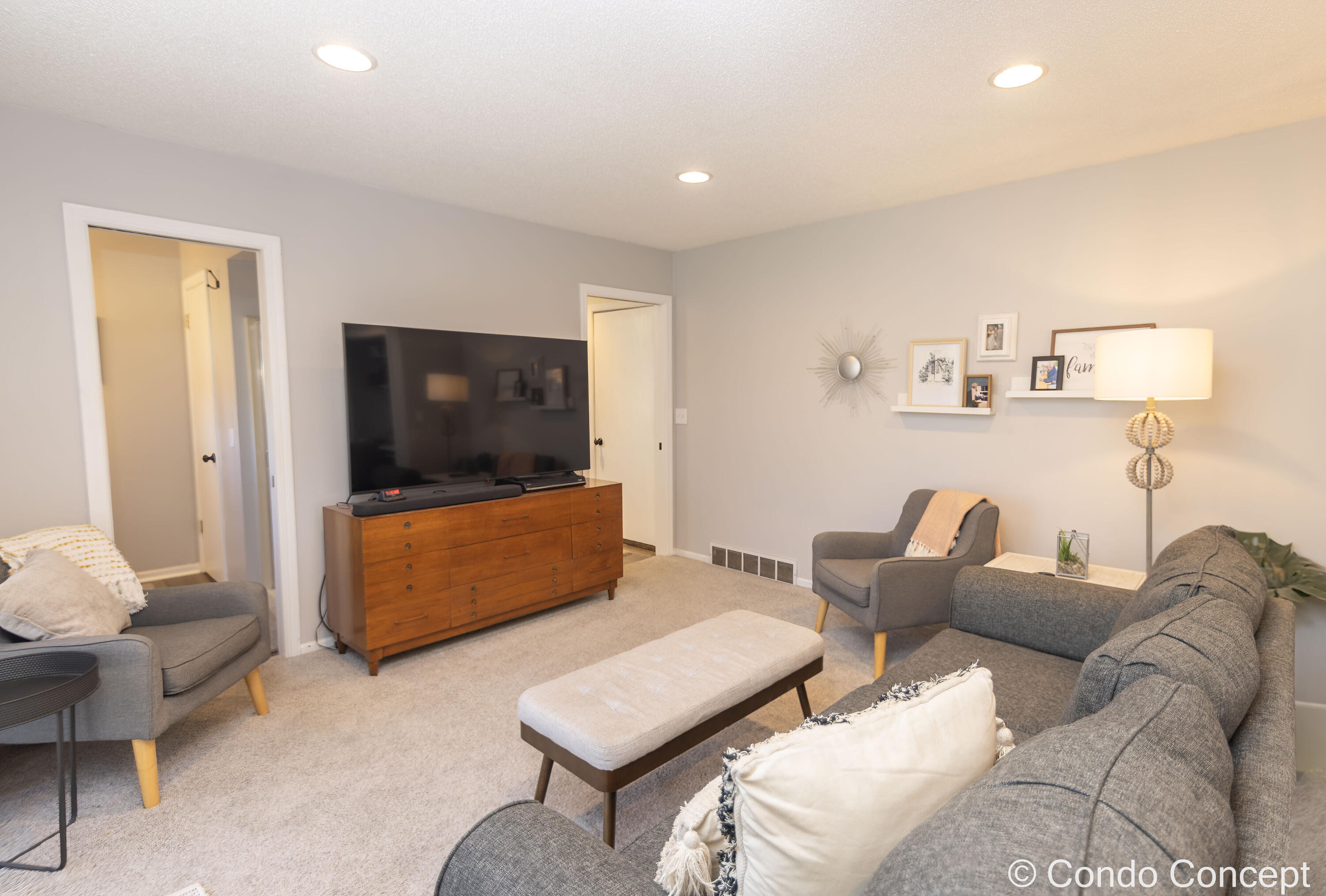 589 Coleman Street SE Grand Rapids MI 49548