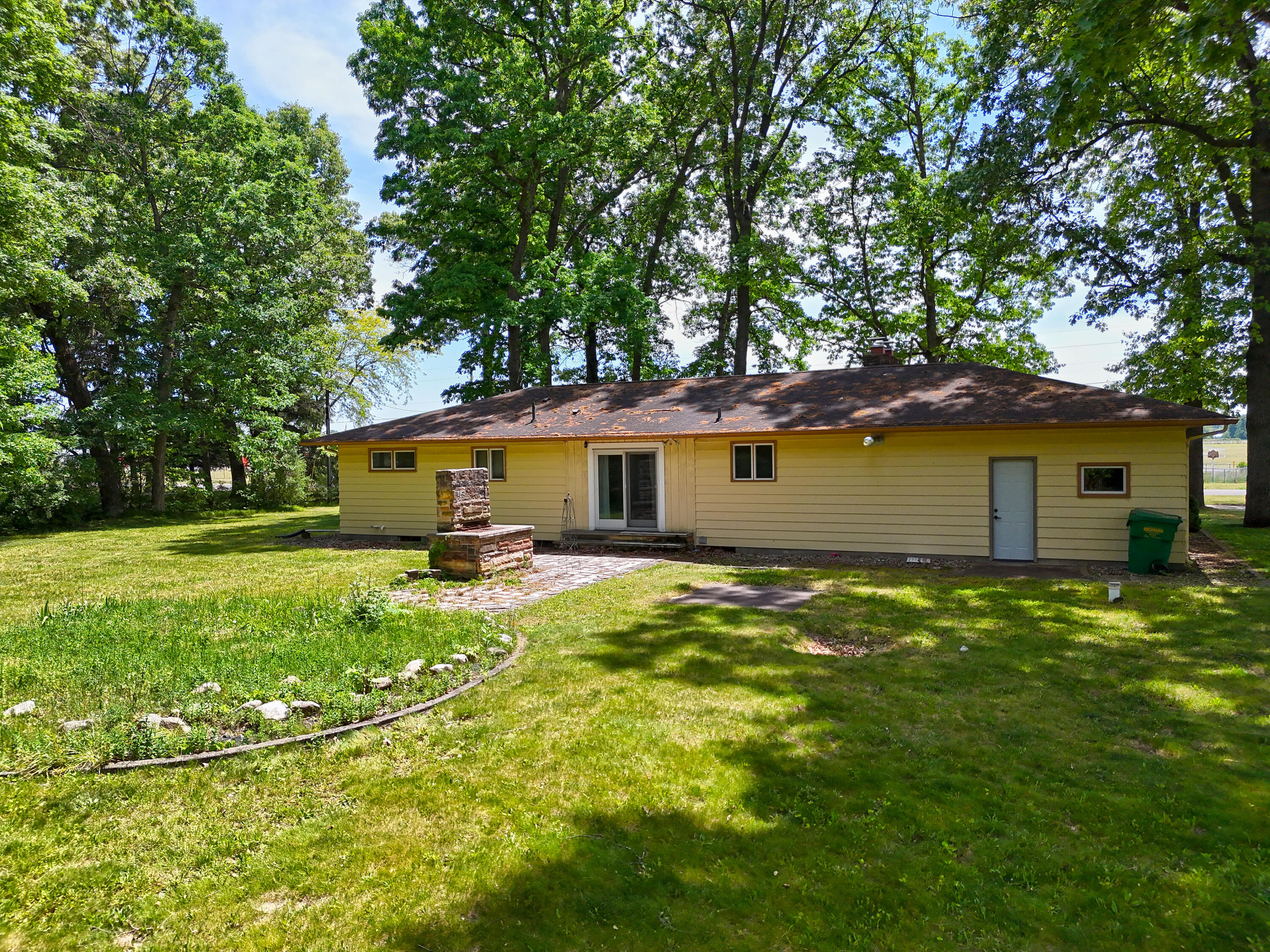 28902 Yaw Street Dowagiac MI 49047