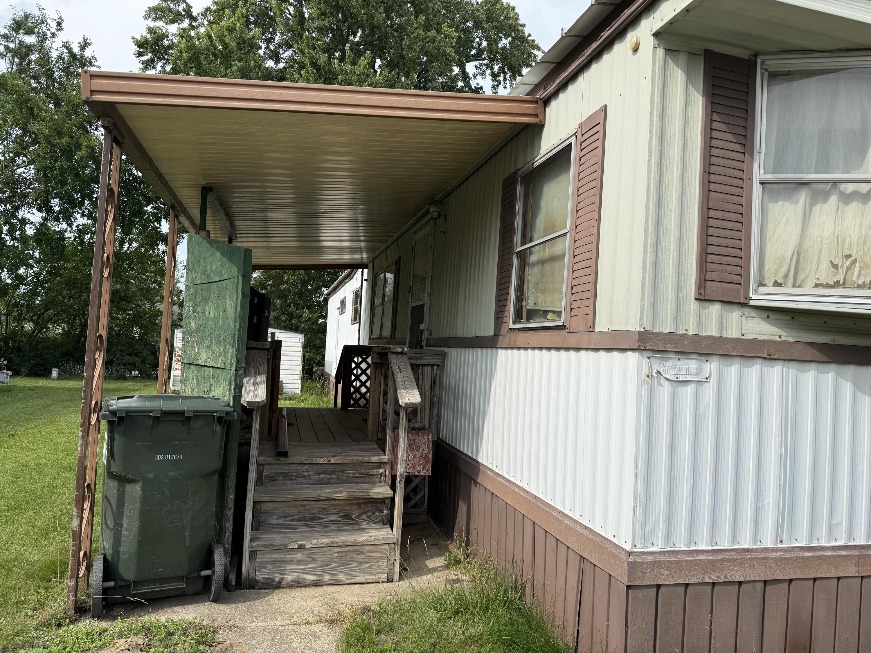 45 Pinegate Street SW Grand Rapids MI 49548