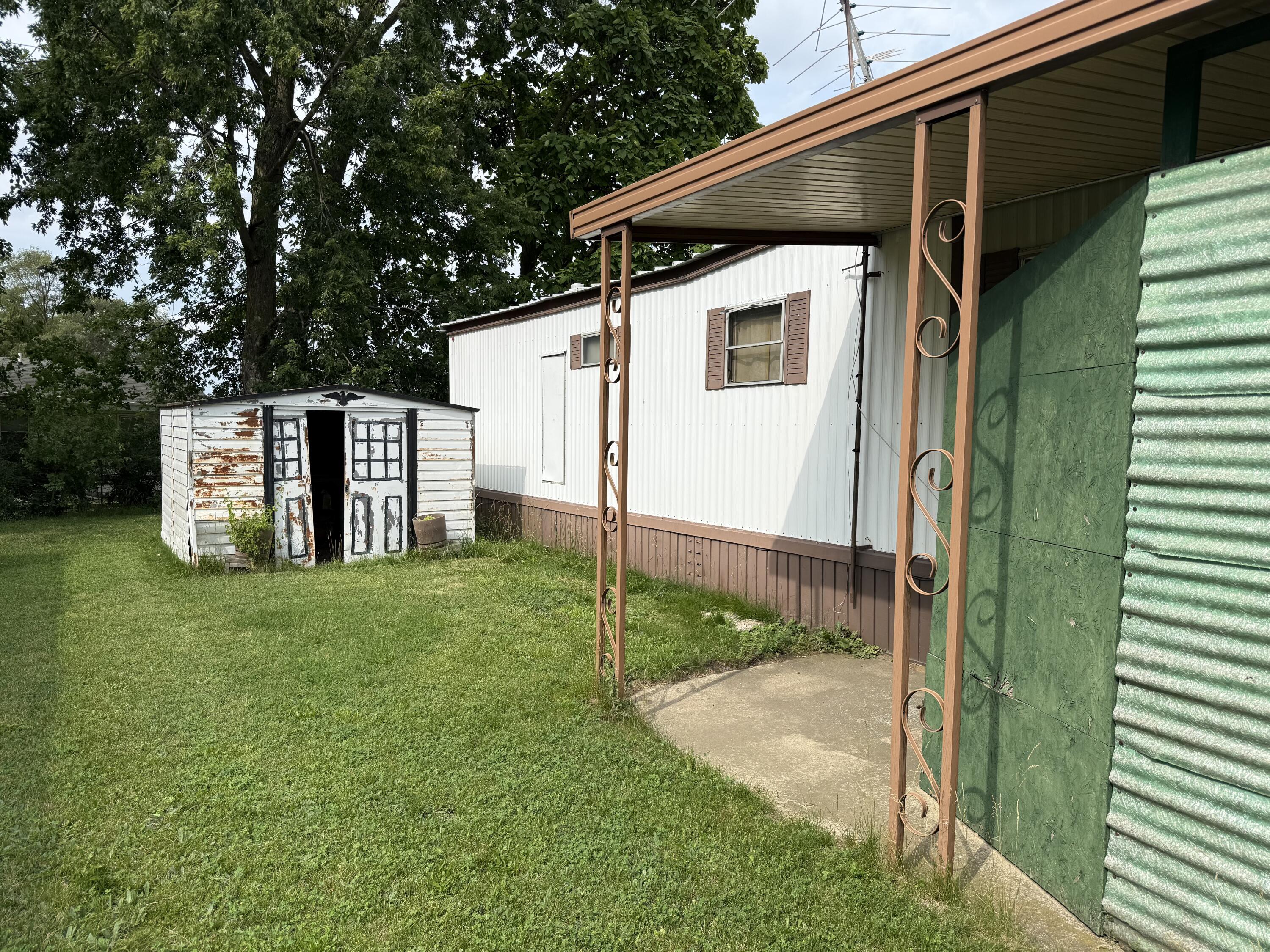 45 Pinegate Street SW Grand Rapids MI 49548