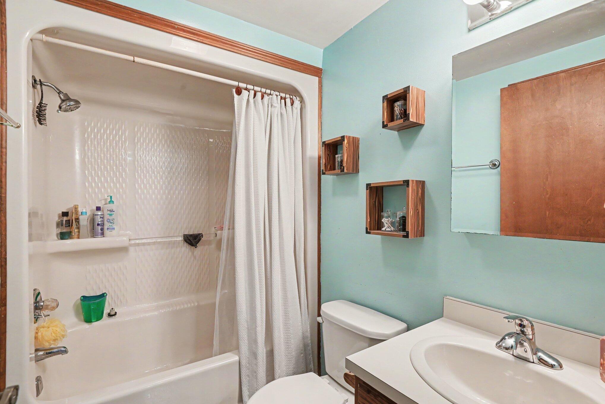 244 N 160th Avenue Holland MI 49424