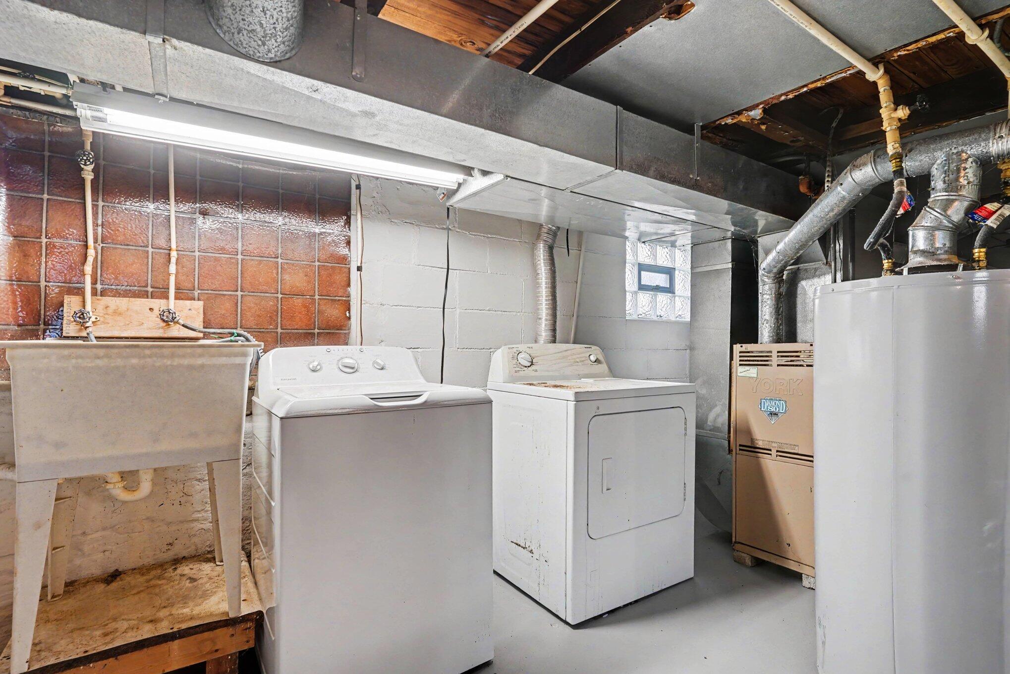 1960 Letart Avenue Muskegon MI 49441