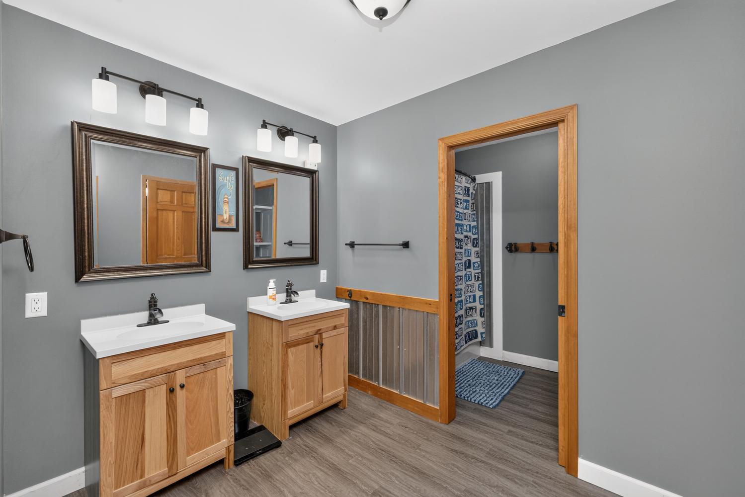 68388 Dailey Road Edwardsburg MI 49112