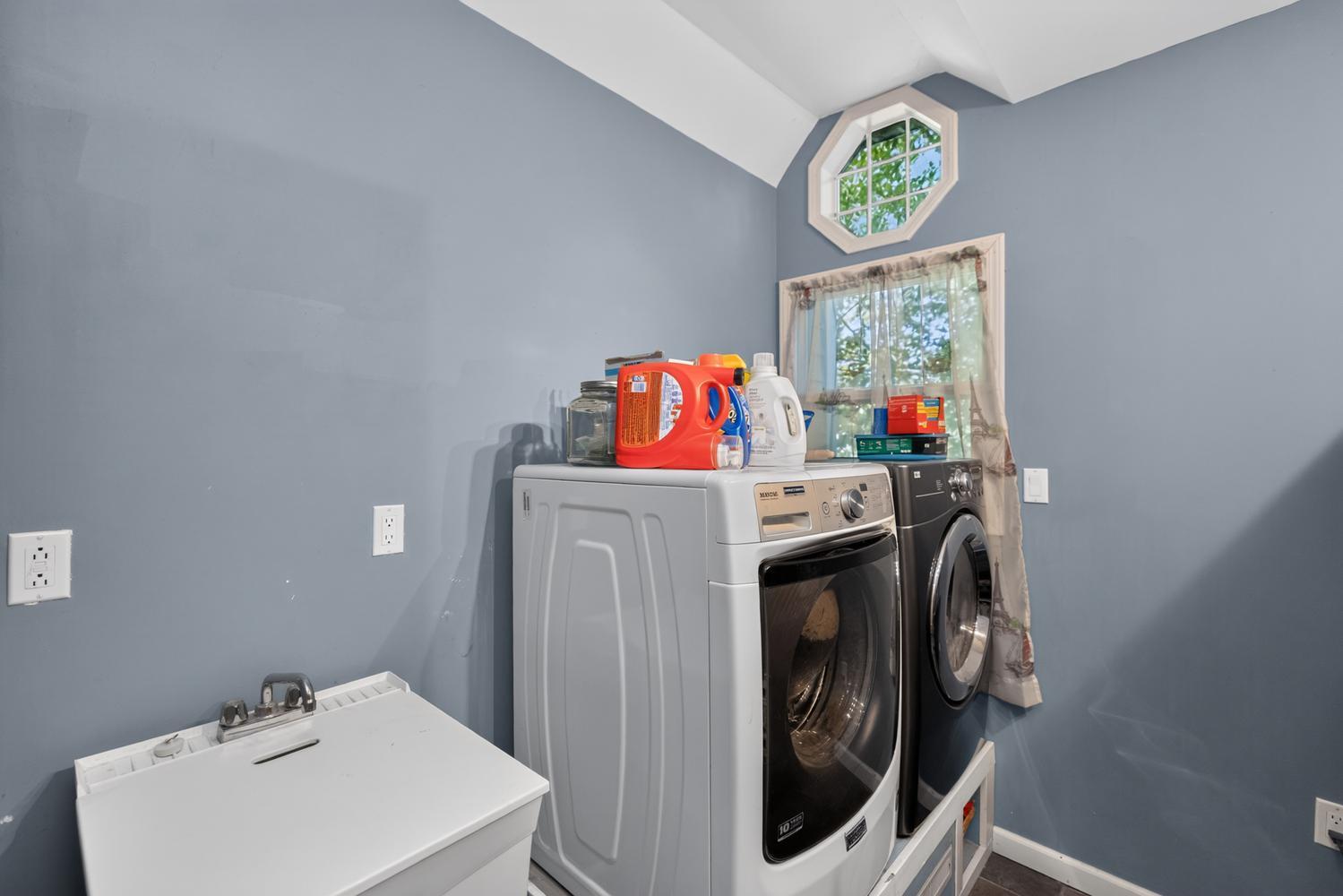 68388 Dailey Road Edwardsburg MI 49112