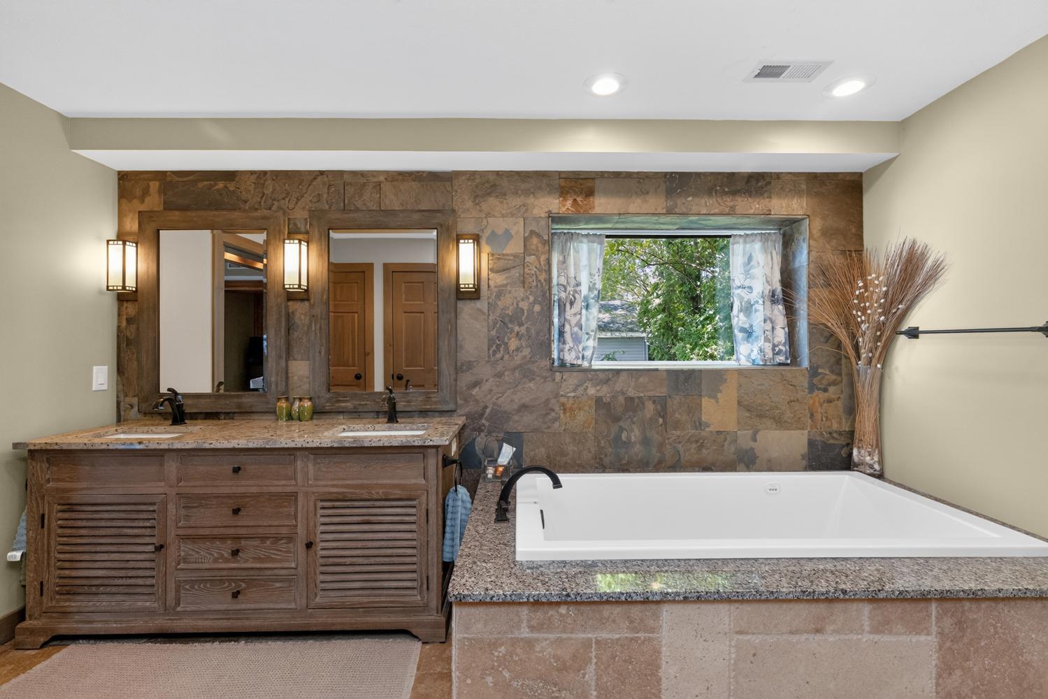 68388 Dailey Road Edwardsburg MI 49112