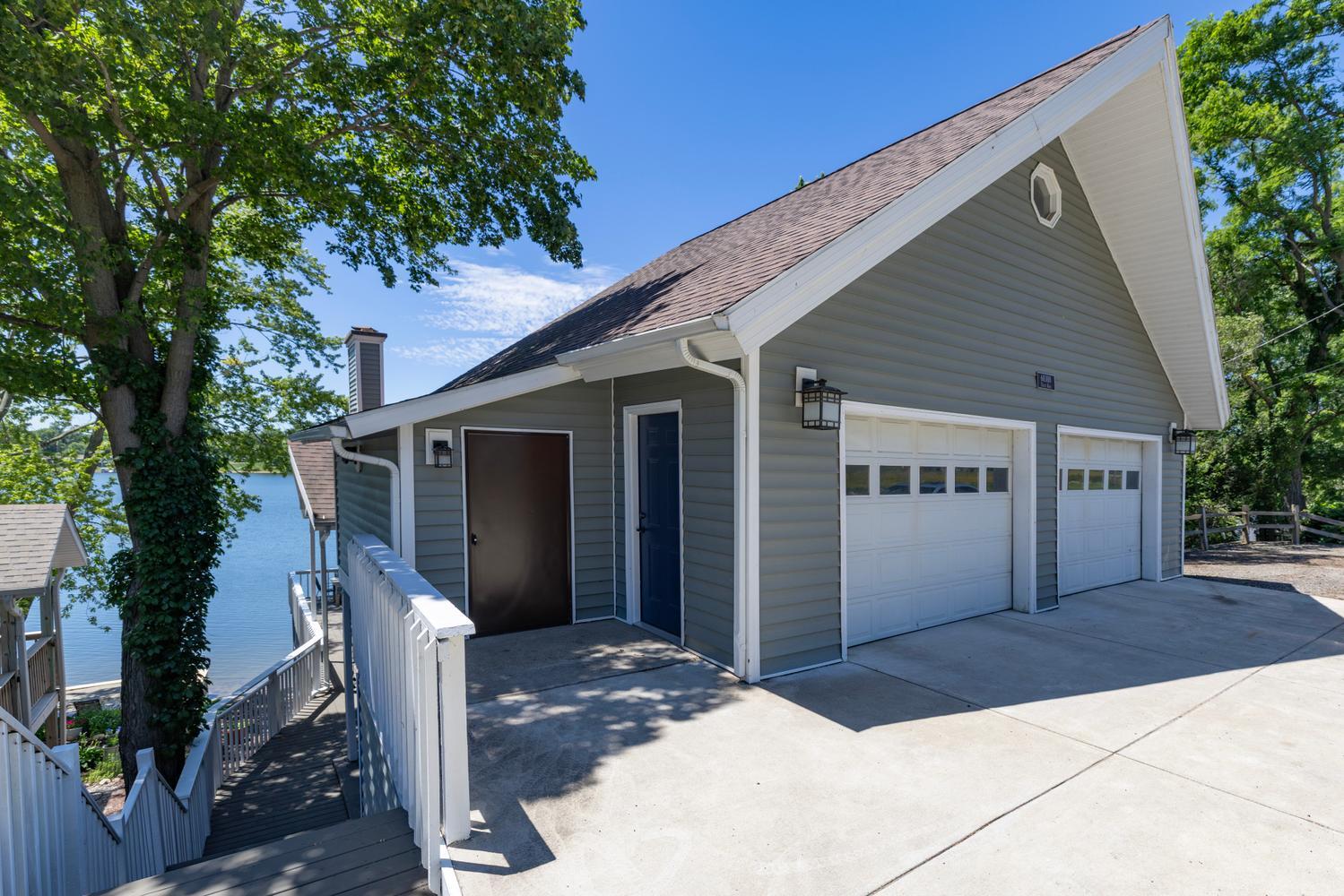 68388 Dailey Road Edwardsburg MI 49112