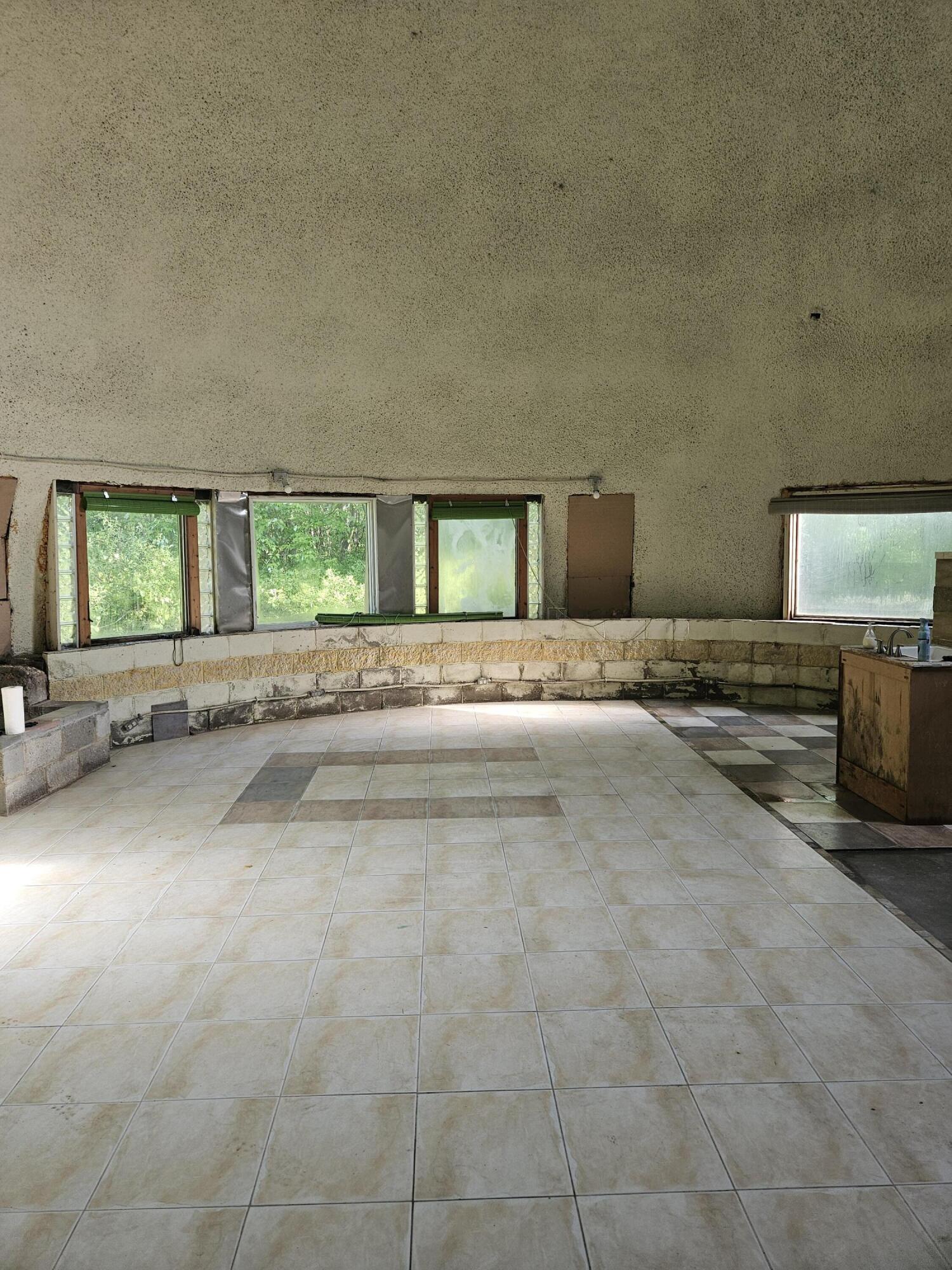 2010 Kerlikowske Road Benton Harbor MI 49022