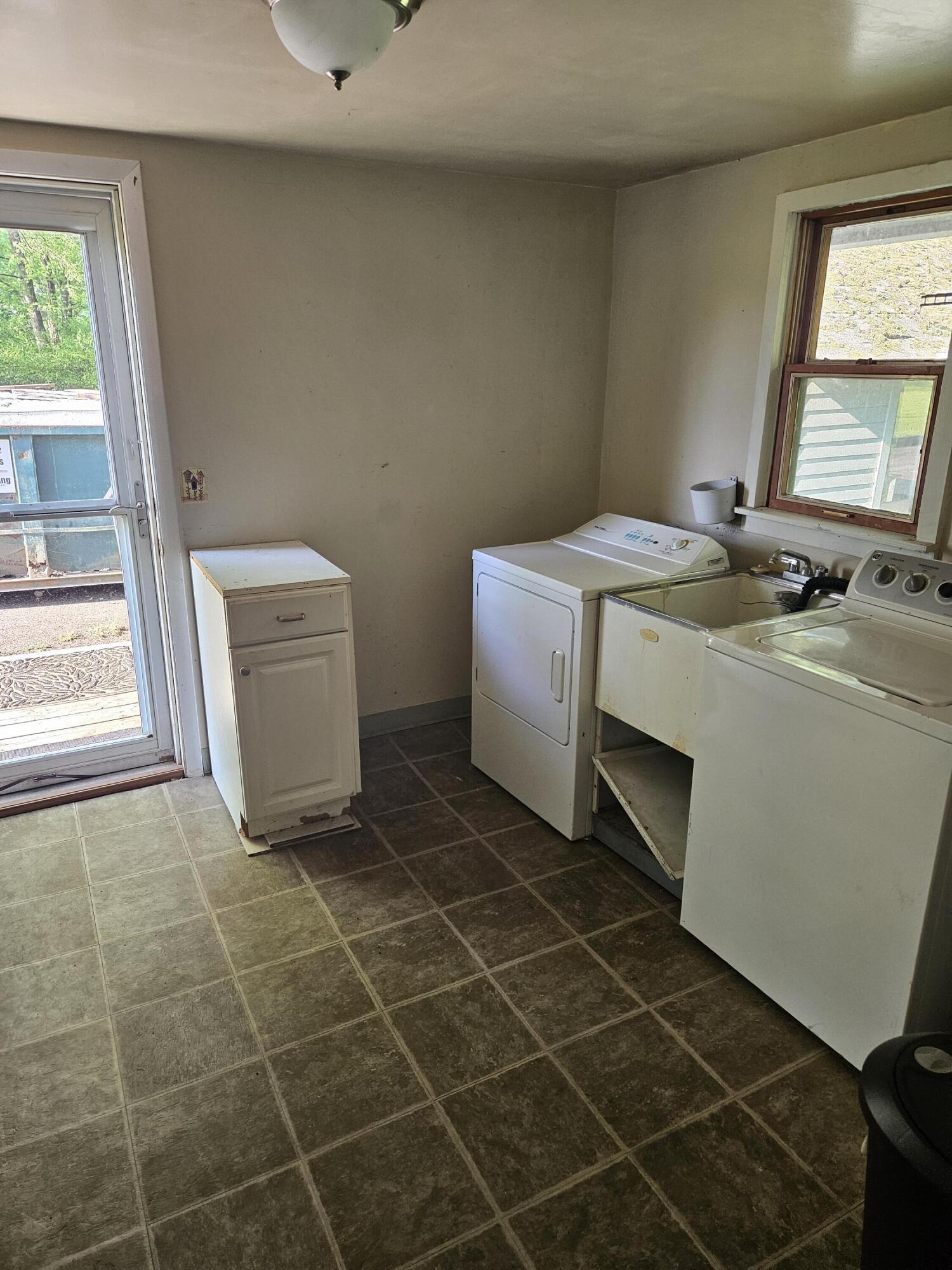2010 Kerlikowske Road Benton Harbor MI 49022
