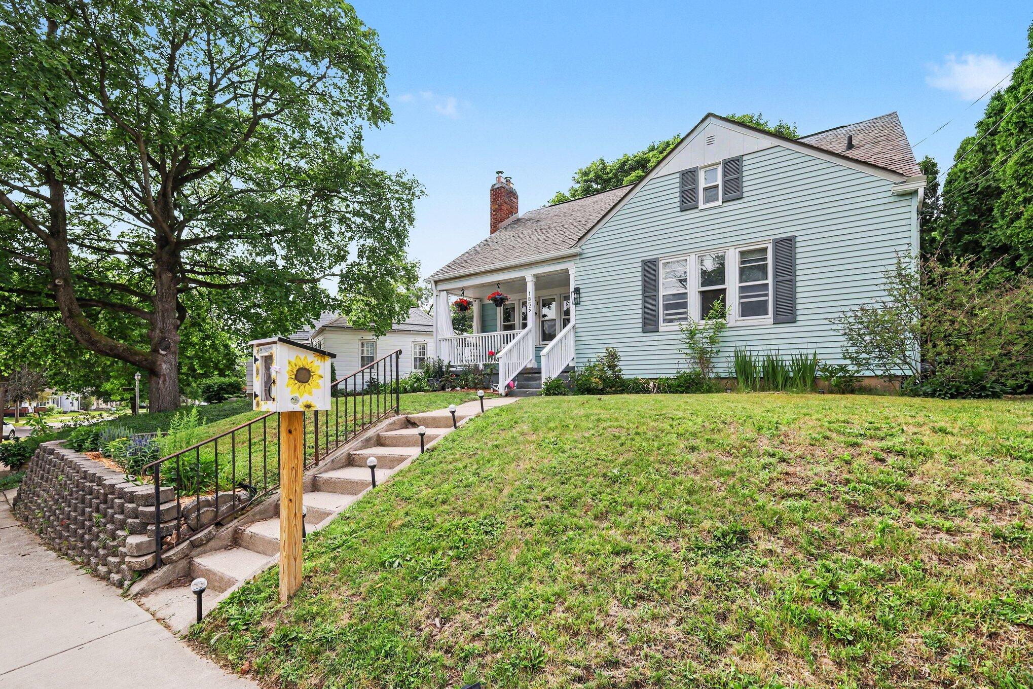 1855 Philadelphia Avenue SE Grand Rapids MI 49507