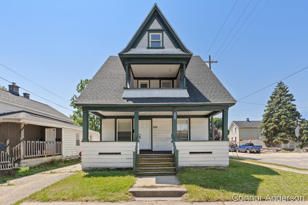 930 1st Street NW Grand Rapids MI 49504
