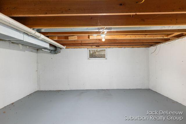 2653 Beeline Road Holland MI 49424