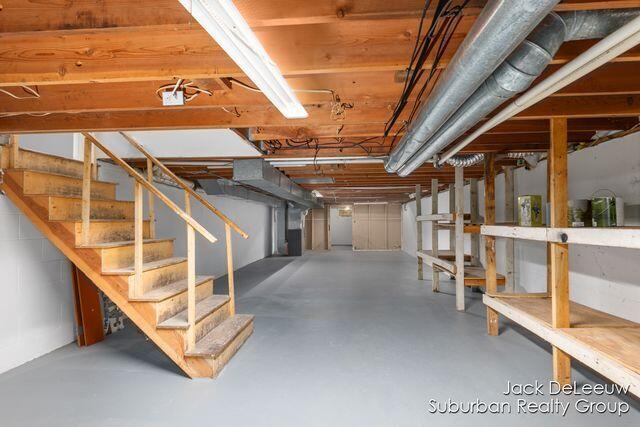 2653 Beeline Road Holland MI 49424