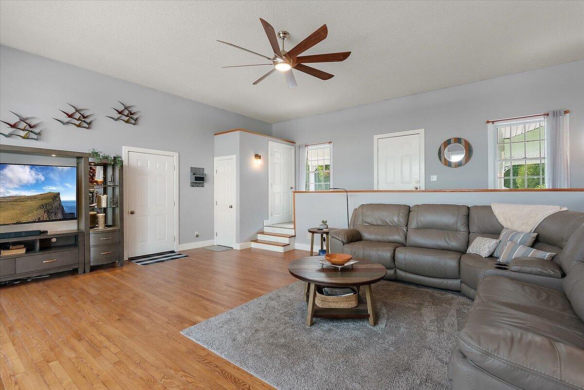 422 Randall Road Norton Shores MI 49441
