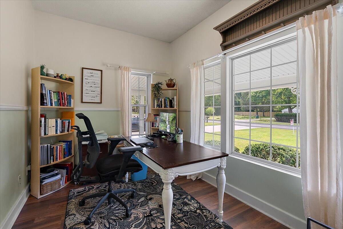 422 Randall Road Norton Shores MI 49441