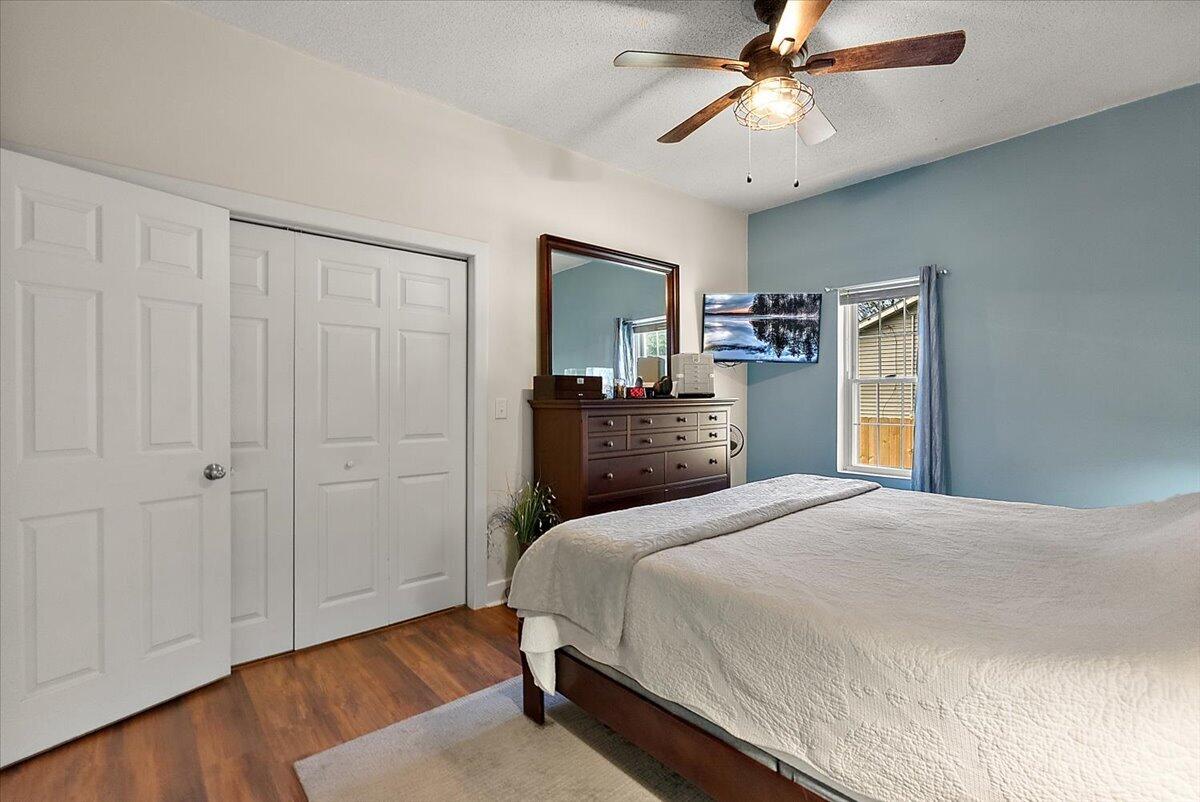 422 Randall Road Norton Shores MI 49441