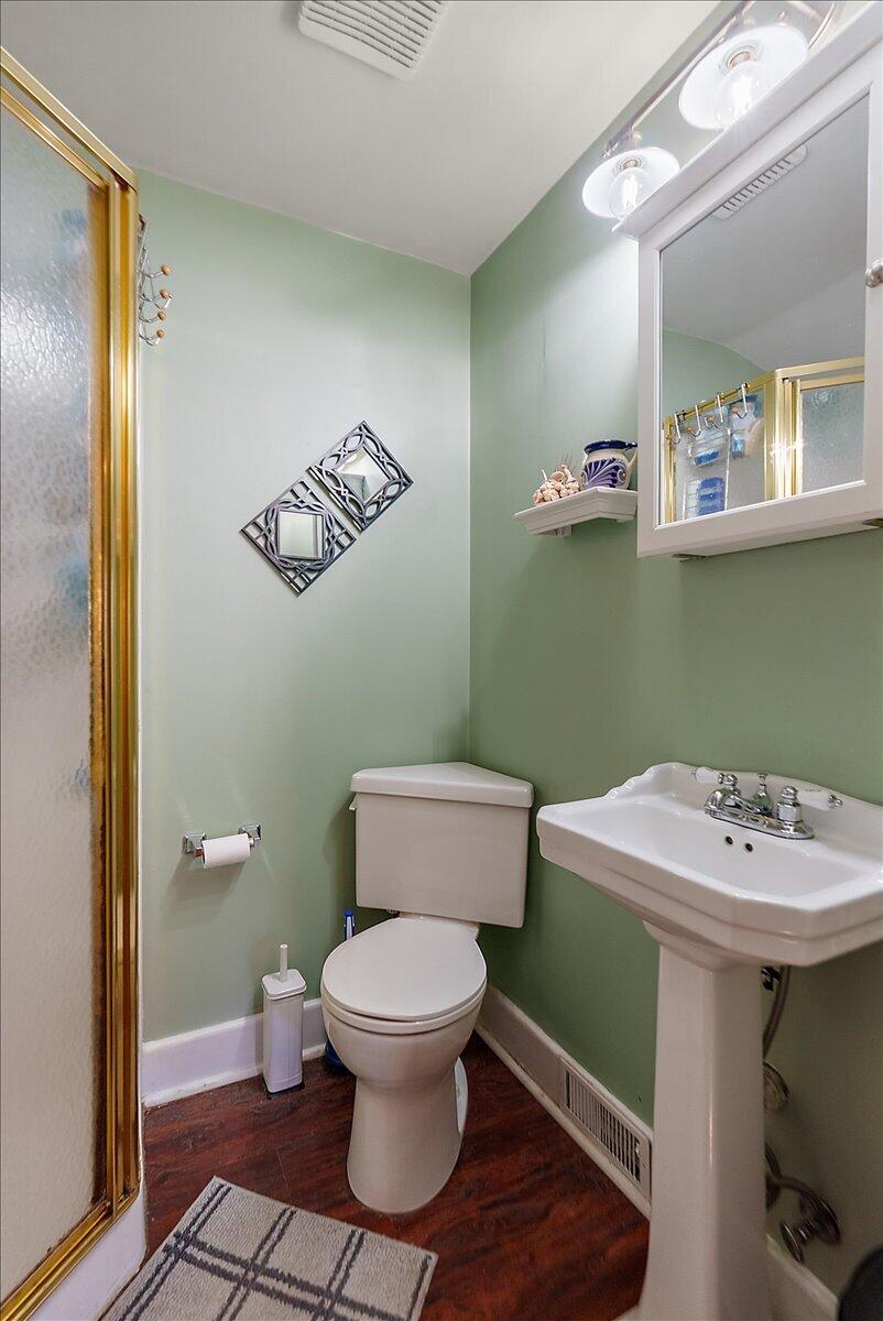 422 Randall Road Norton Shores MI 49441