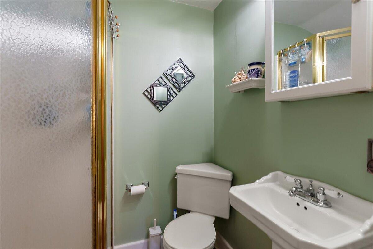 422 Randall Road Norton Shores MI 49441