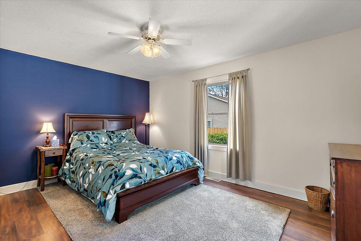 422 Randall Road Norton Shores MI 49441