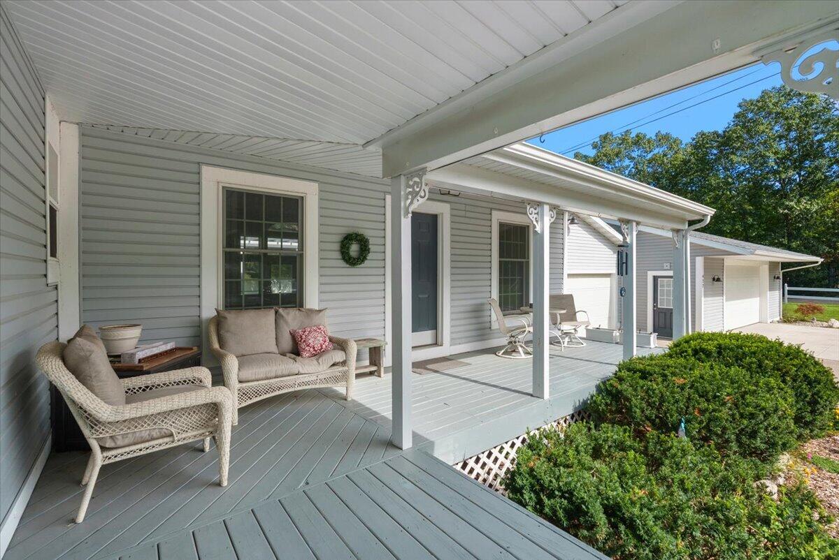 422 Randall Road Norton Shores MI 49441