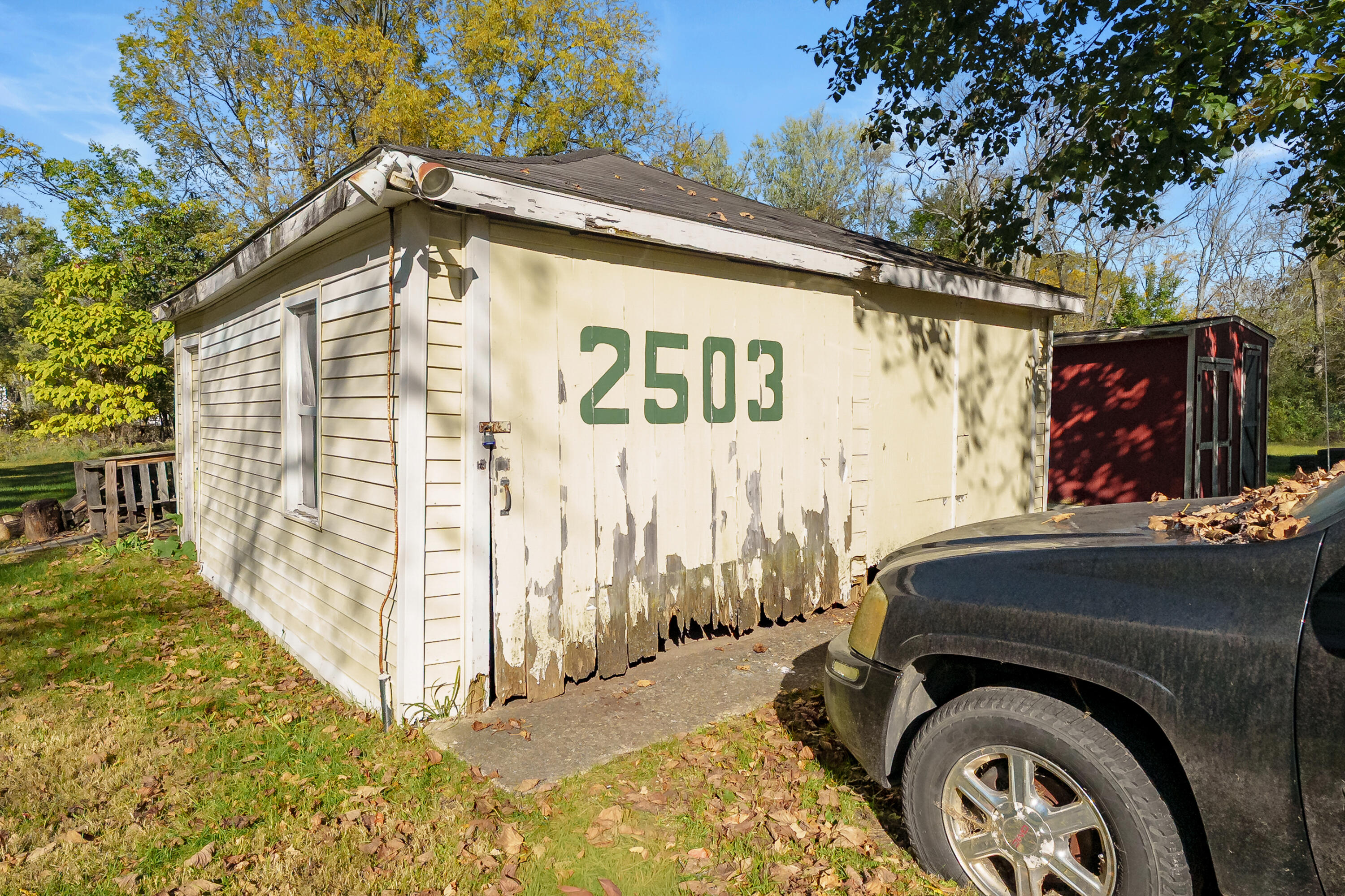 2503 Parchmount Avenue Kalamazoo MI 49004