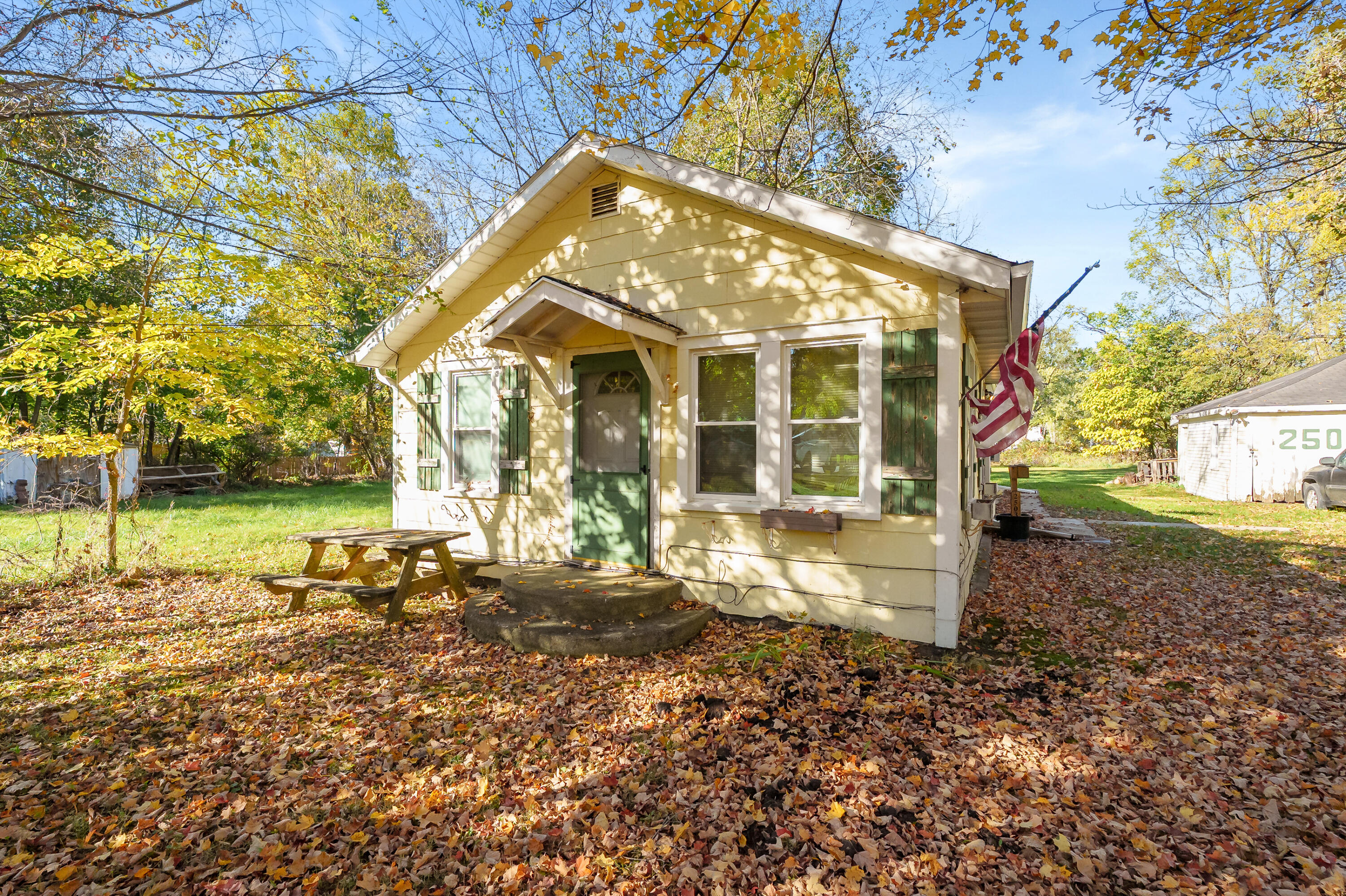 2503 Parchmount Avenue Kalamazoo MI 49004
